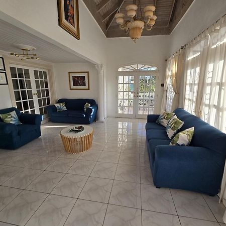 Paradise Palms Jamaica Vacation Rental Montego Bay Exterior photo