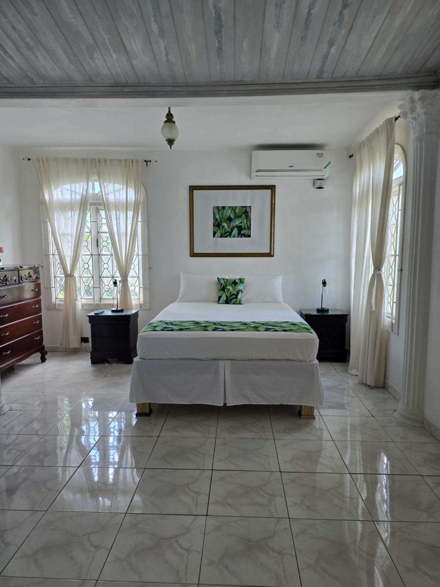 Paradise Palms Jamaica Vacation Rental Montego Bay Exterior photo