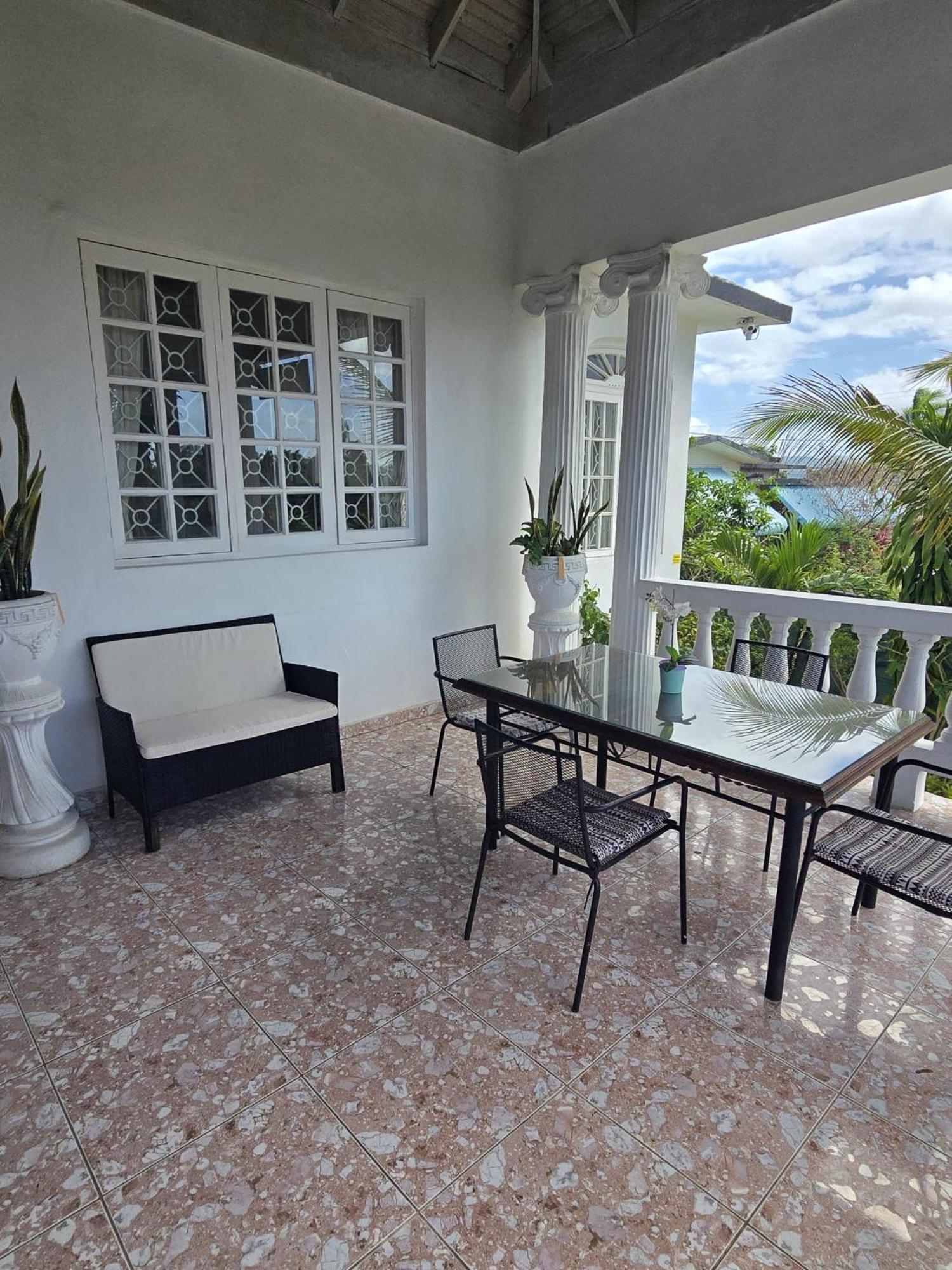 Paradise Palms Jamaica Vacation Rental Montego Bay Exterior photo