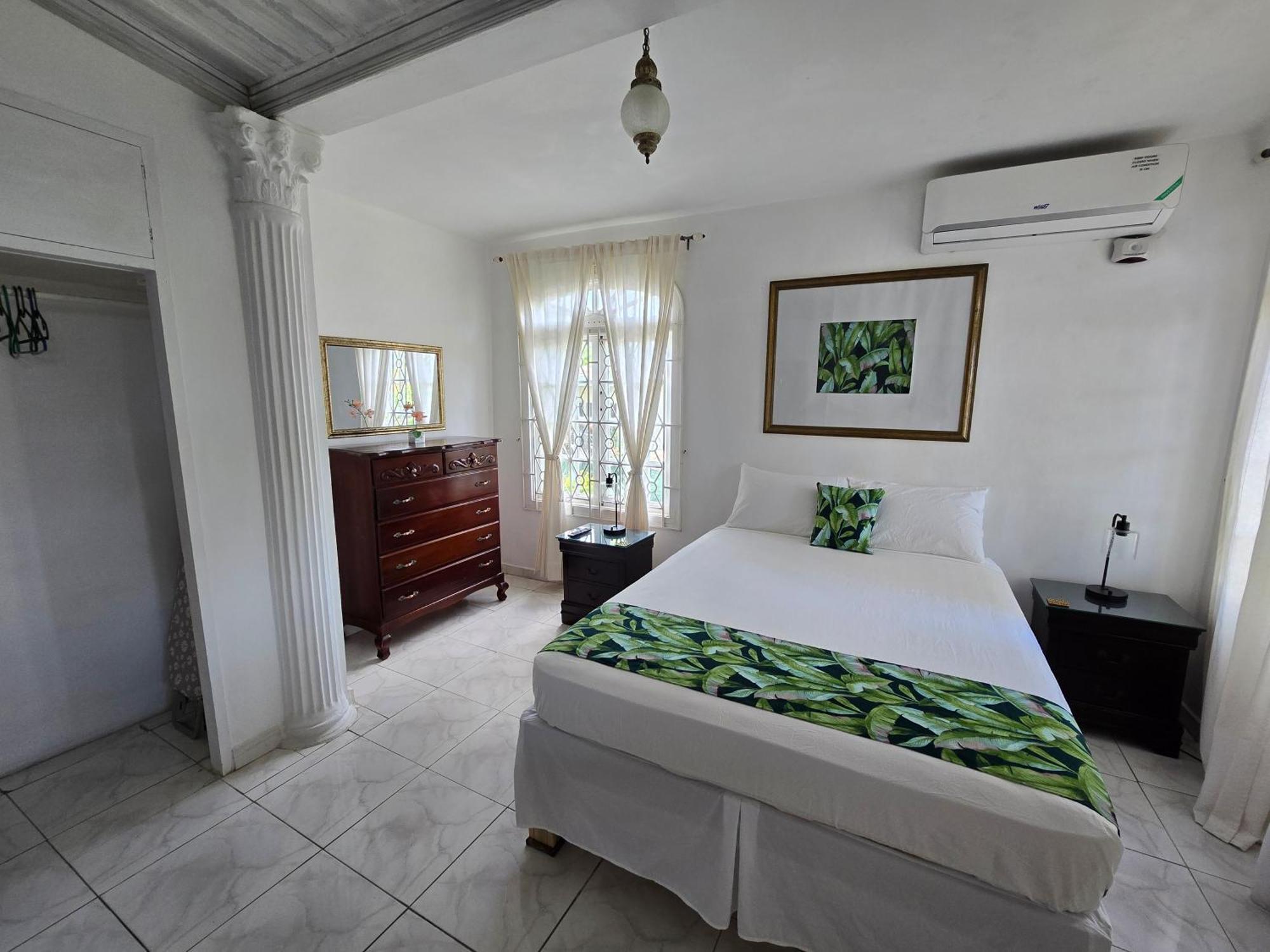 Paradise Palms Jamaica Vacation Rental Montego Bay Exterior photo