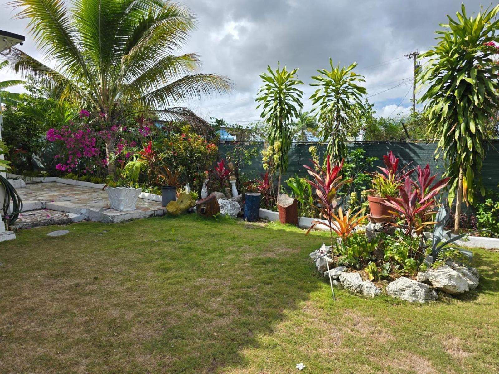 Paradise Palms Jamaica Vacation Rental Montego Bay Exterior photo