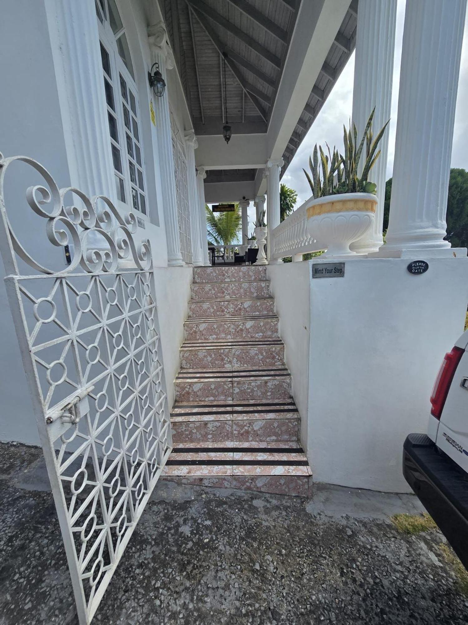 Paradise Palms Jamaica Vacation Rental Montego Bay Exterior photo