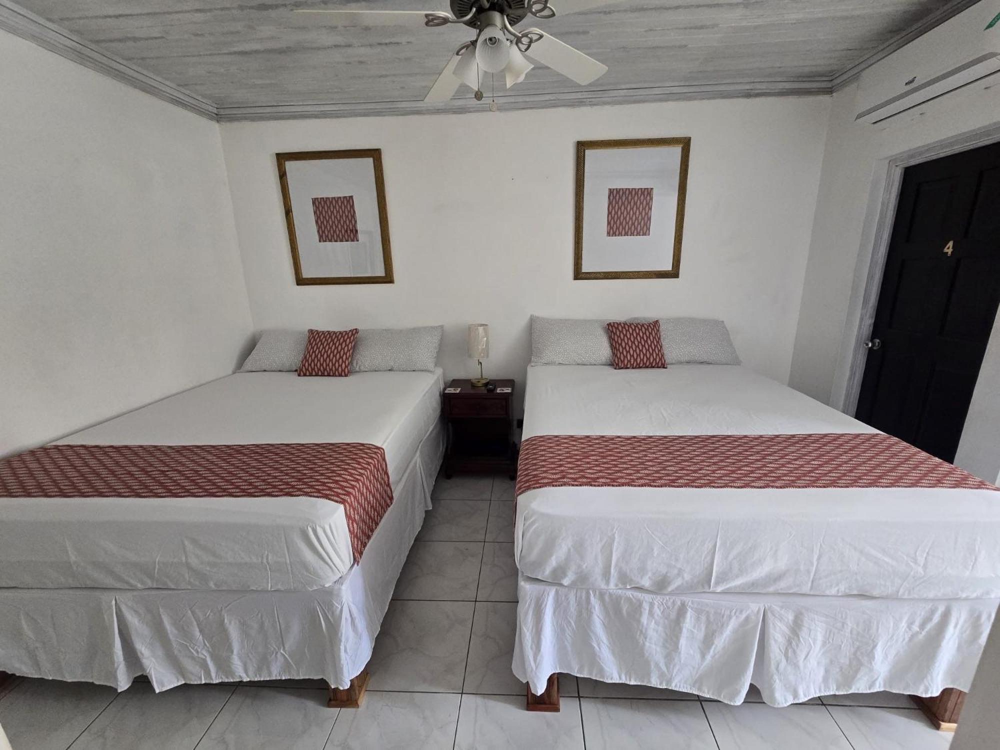 Paradise Palms Jamaica Vacation Rental Montego Bay Exterior photo