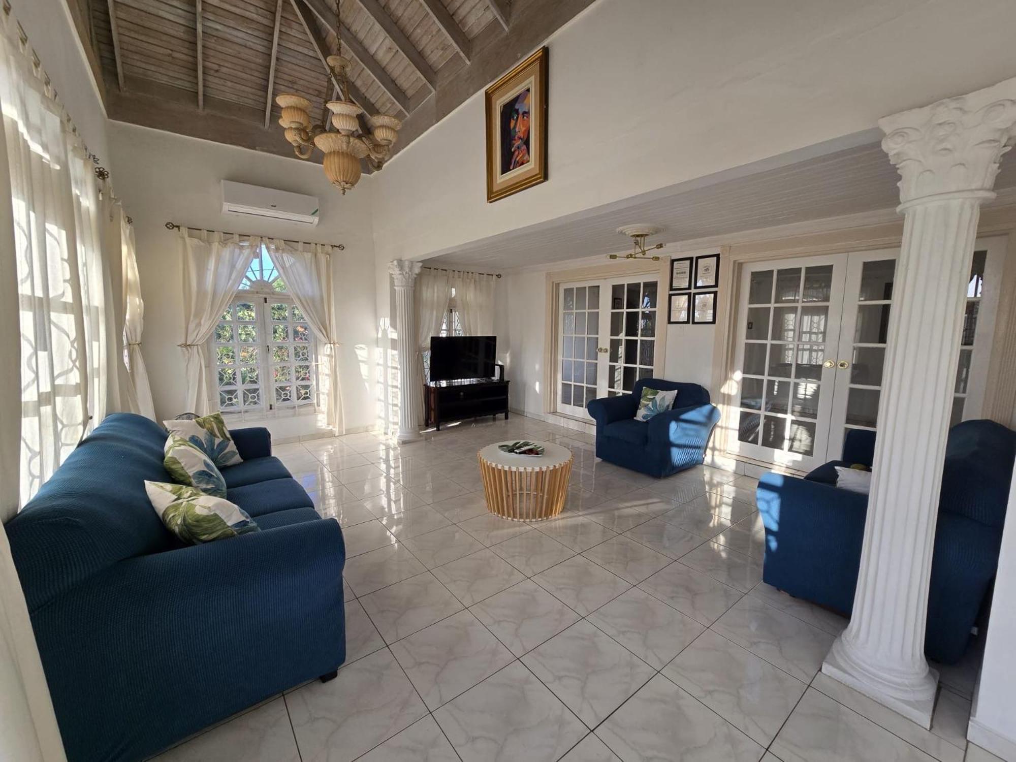 Paradise Palms Jamaica Vacation Rental Montego Bay Exterior photo