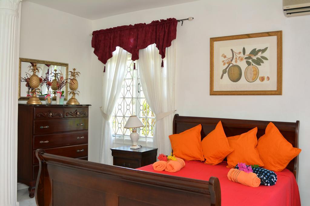 Paradise Palms Jamaica Vacation Rental Montego Bay Exterior photo