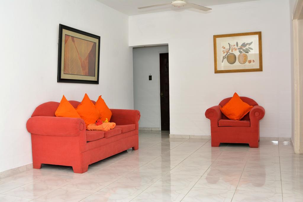 Paradise Palms Jamaica Vacation Rental Montego Bay Exterior photo