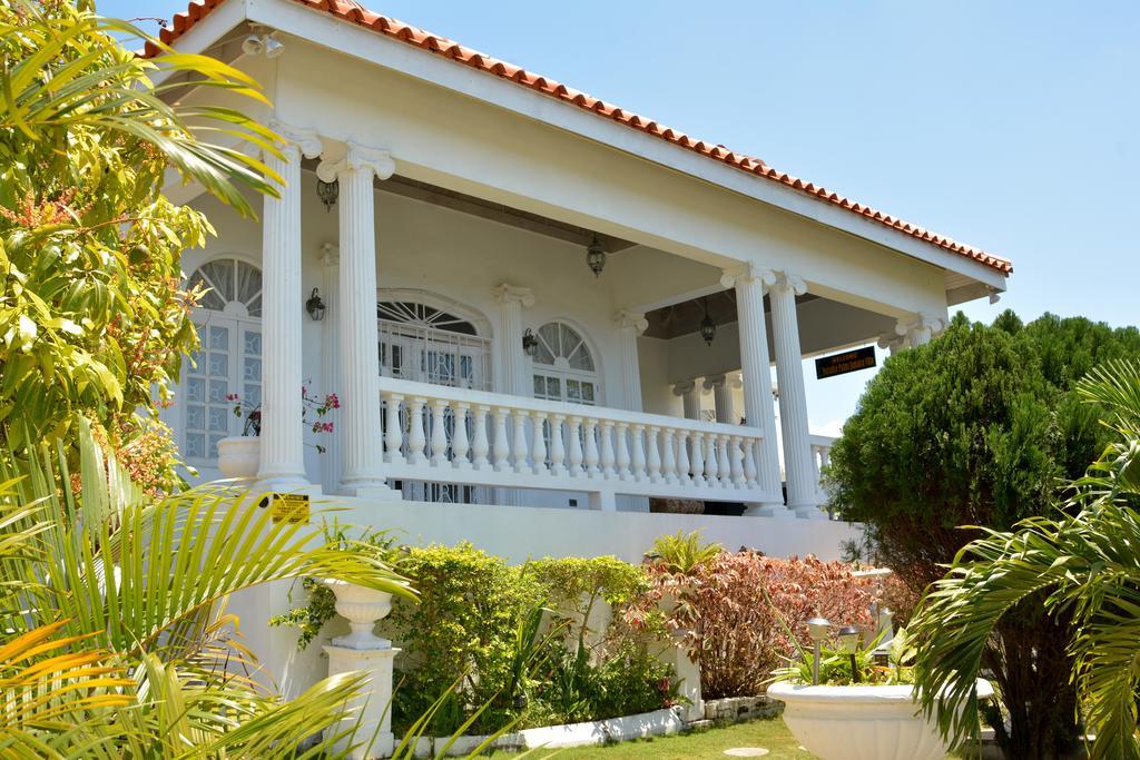 Paradise Palms Jamaica Vacation Rental Montego Bay Exterior photo